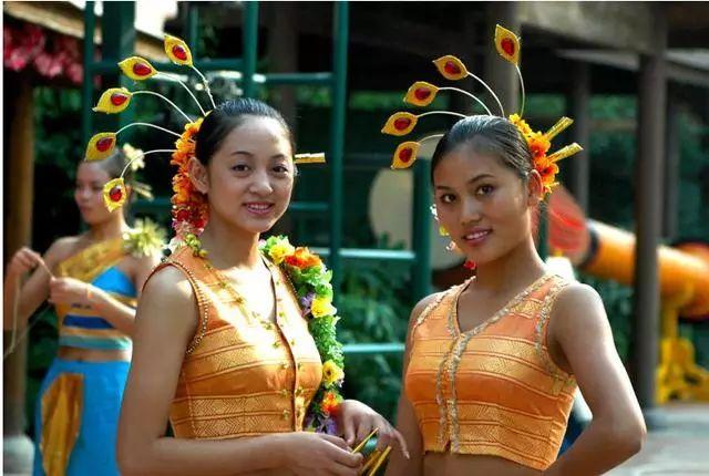 云南多少个民族(云南以什么族为主)