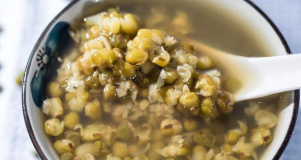 夏天什么汤消暑解躁,夏天的天气比较炎热的英语图9