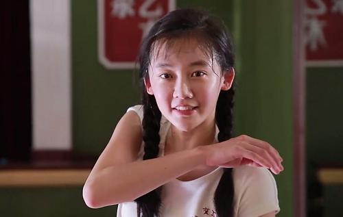 苗苗是谁的女儿原名叫啥家世家庭情况介绍 芳华苗苗黑历史绯闻-图3