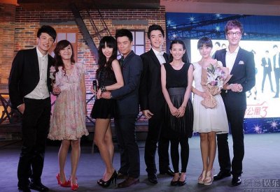 ​《爱情公寓》里最终在一起的竟然是展博和美嘉？