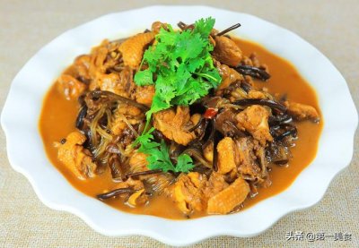 ​鸡肉炖什么好吃(鸡肉炖什么好吃又营养补血)