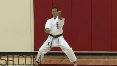 ​练跆拳道会长不高吗？练跆拳道会不会长不高？