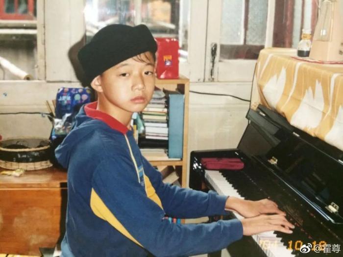 被誉为周杰伦中国风接班人，唱哭刘欢的天籁少年，如今却因沙雕上了热搜...