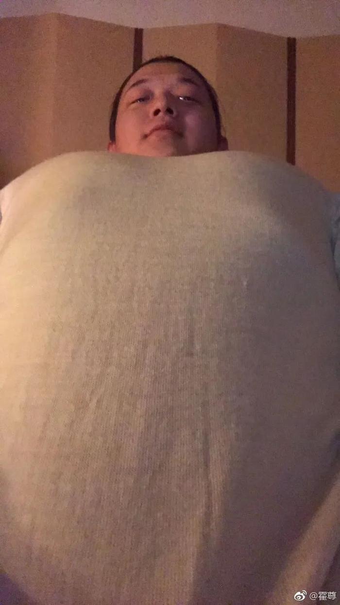 被誉为周杰伦中国风接班人，唱哭刘欢的天籁少年，如今却因沙雕上了热搜...