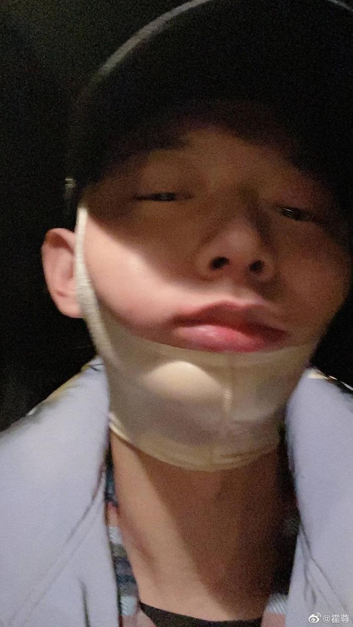 被誉为周杰伦中国风接班人，唱哭刘欢的天籁少年，如今却因沙雕上了热搜...