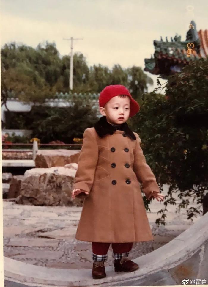 被誉为周杰伦中国风接班人，唱哭刘欢的天籁少年，如今却因沙雕上了热搜...