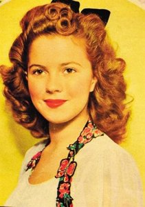 ​2014年秀兰·邓波儿在家人陪伴下去世，77年以外交官身份造访中国