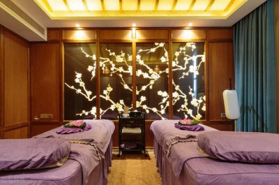 ​十八岁的我独自逛遍所有洗脚城（一个32岁洗脚妹的自述）