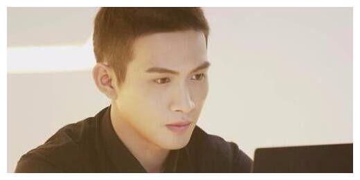 平头帅才是真正的帅,看这些小鲜肉谁的平头模样最帅