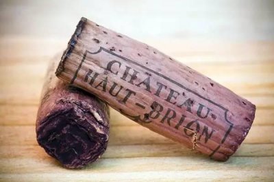 ​葡萄酒塞什么材料做的(酿葡萄酒需要什么材料)