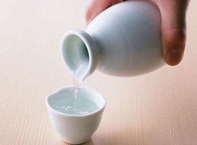 ​五粮液怎么开瓶(五粮液怎么开瓶口)