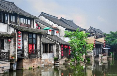 ​中国著名十大古镇，中国十大古镇排行，最美古镇推荐
