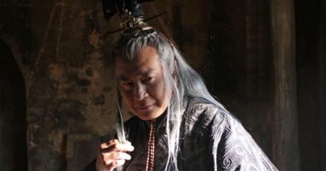 赵高是如何死的，秦始皇宠臣，亲自扶胡亥登上皇位的赵高，最后是如何死的？图4