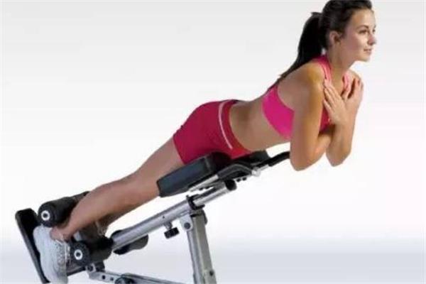 山羊挺身一次做多少 山羊挺身一次训练做几组