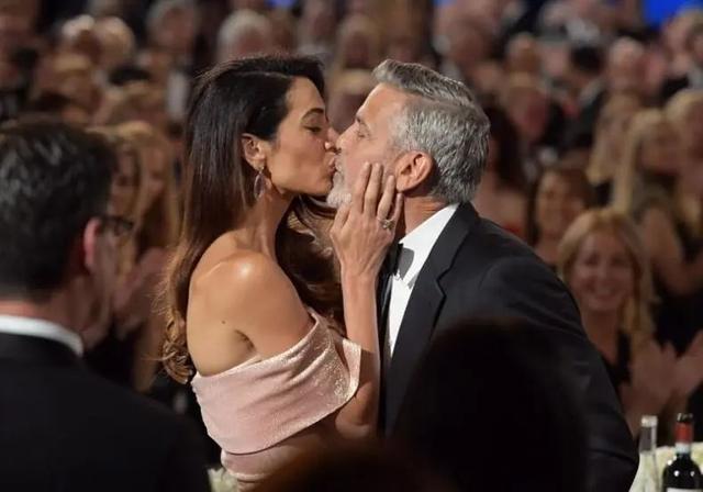 西方婚戒的戴法（王室也追婚礼季）(29)