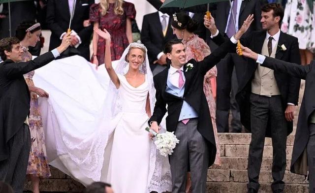 西方婚戒的戴法（王室也追婚礼季）(2)