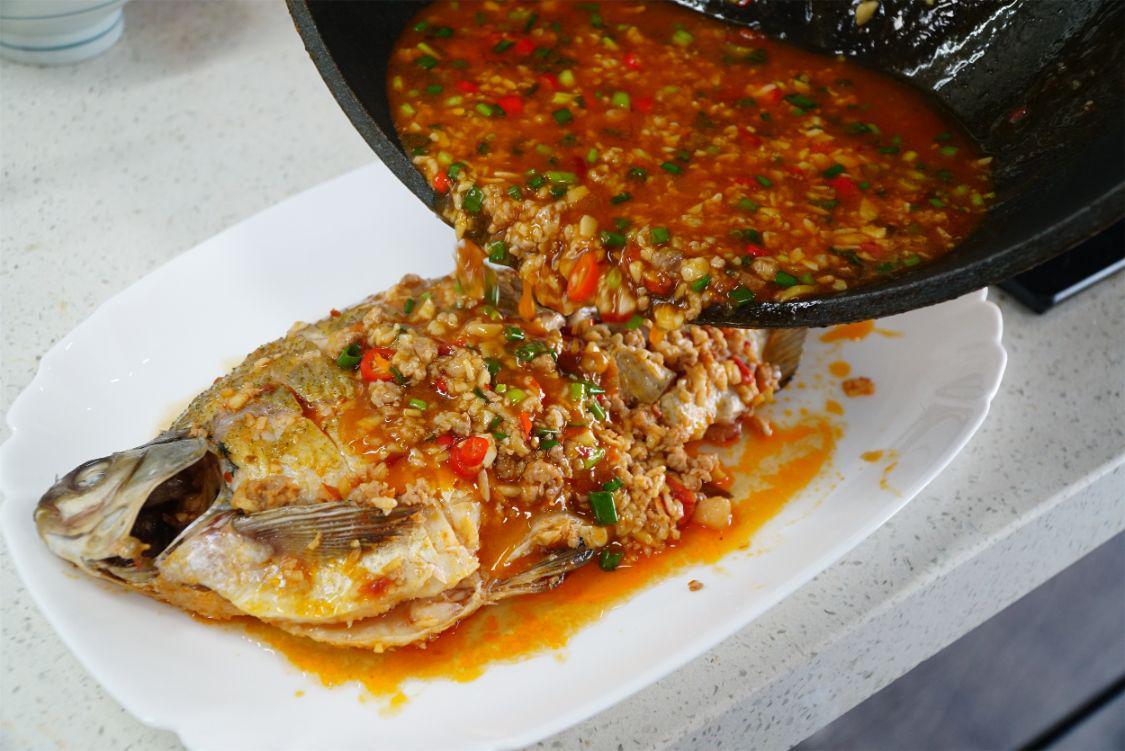 鳊鱼刺多吗(鳊鱼好吃吗刺多不多)