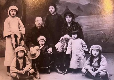 ​董竹君之子夏大明：父母婚姻内耗最大受害者，却为父平反为母养老