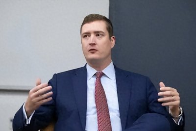 ​特朗普上任后，要买下