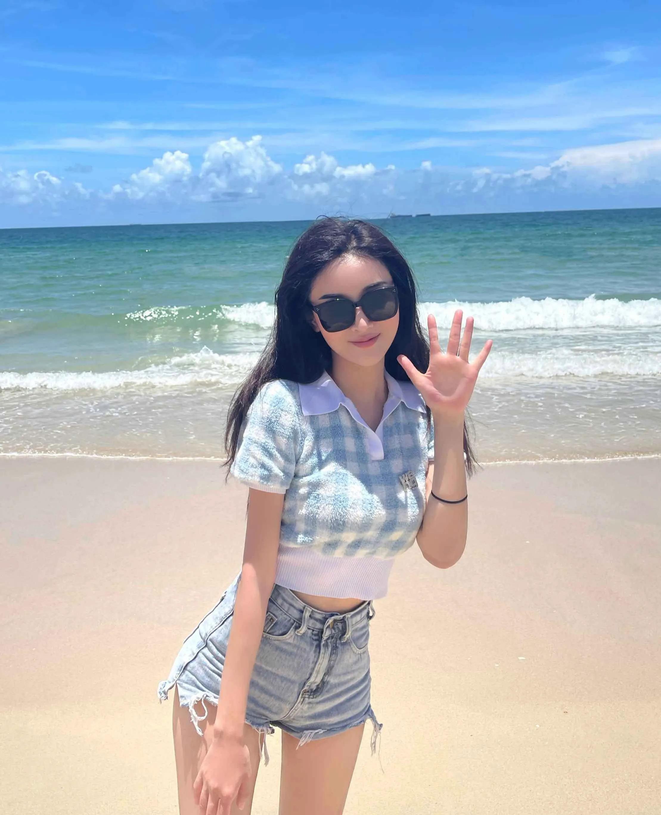 女孩子做什么销售发展前景好一点（女生适合做的销售行业）