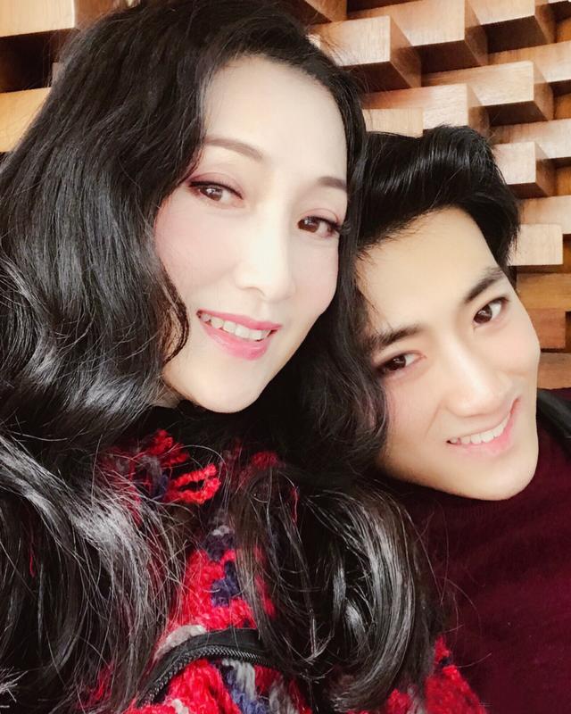 现在的林芳兵近照(最美林芳兵曾遭人暗算)(13)