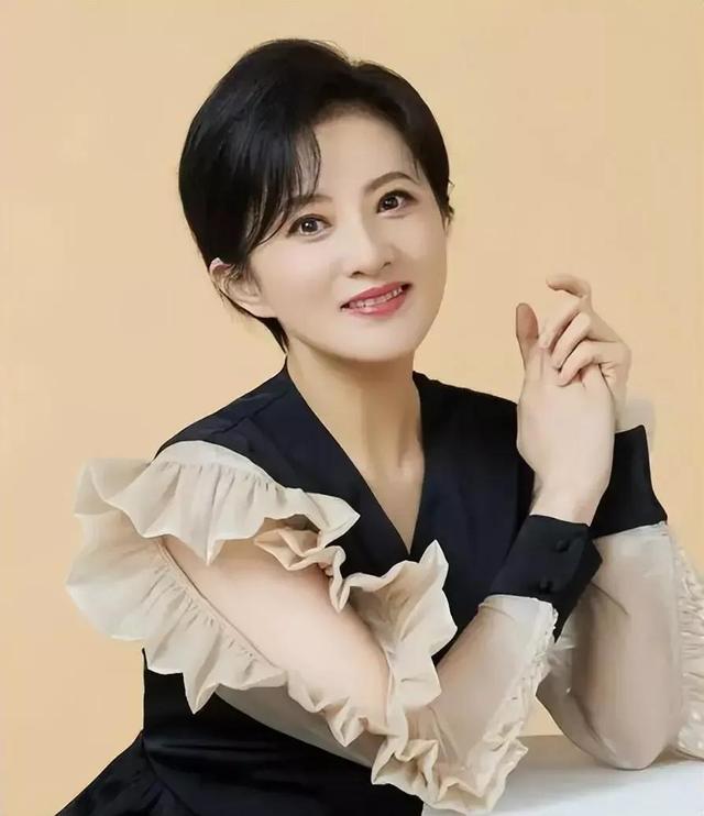 金铭今年多大年龄（演员金铭北大毕业）(14)