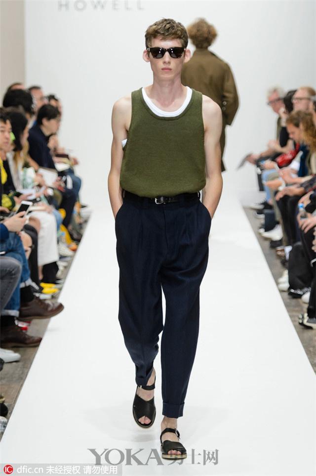 男装的衣服最流行了（男装秀9个品牌36套服装）(37)
