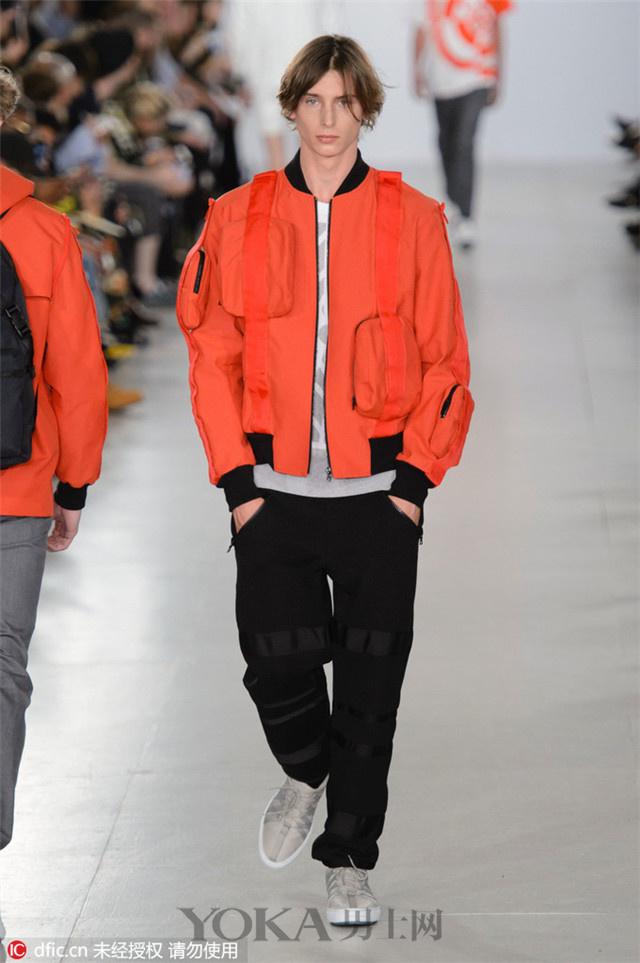 男装的衣服最流行了（男装秀9个品牌36套服装）(7)