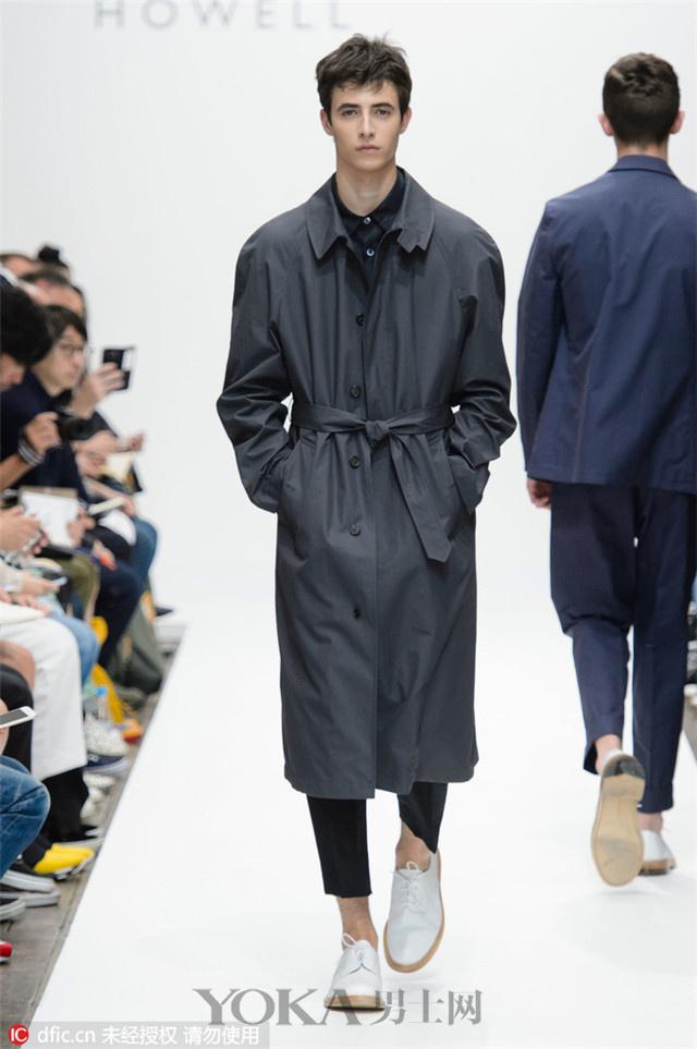 男装的衣服最流行了（男装秀9个品牌36套服装）(34)