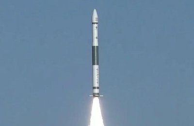 ​20年磨七箭全球唯一！战力远超东风导弹，召唤千军万马的穿云箭