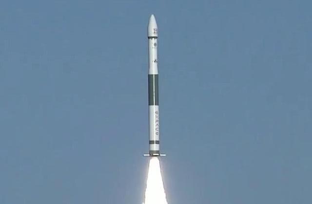 20年磨七箭全球唯一!战力远超东风导弹,召唤千军万马的穿云箭