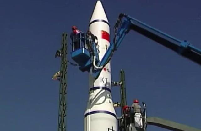 20年磨七箭全球唯一!战力远超东风导弹,召唤千军万马的穿云箭