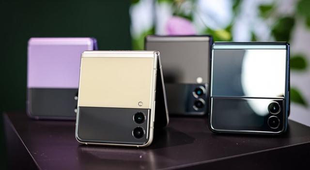 三星galaxy fold折叠屏手机评测（三星GalaxyZFlip）(3)