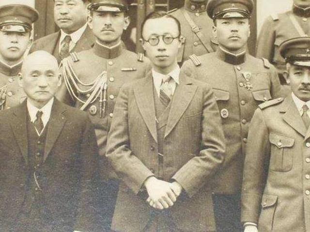 东北一老人自称是溥仪亲生儿子，专家听闻，用一绝招让他无法辩驳