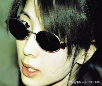 ​坂井泉水：一组少见又看镜头的照片