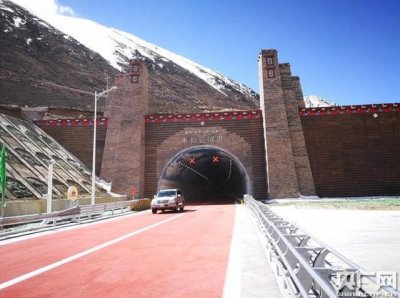 ​世界海拔最高公路特长隧道：西藏米拉山隧道26日正式通车试运营