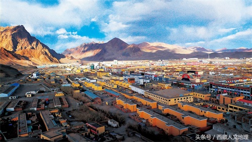 世界最高城市的城镇:狮泉河