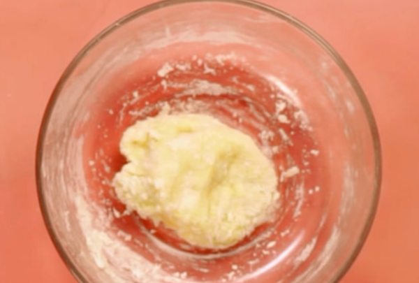 炸饼怎么做才松软好吃,炸油饼怎么做又软又好吃图2