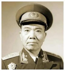 ​他是红34师唯一幸存团长的独子，他找到了断肠师长陈树湘无头遗骸