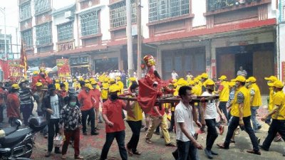 ​海南传统民俗节日－公期（gong hi）