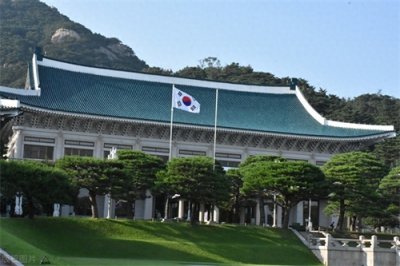 ​揭秘青瓦台诅咒：韩国总统命运的魔咒之谜