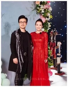 ​＂揭秘汪峰与章子怡的爱情故事：激情、矛盾、最终的离别！＂