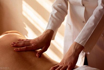 ​双桥老太太：摸骨比仪器都准