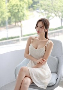 ​孙允珠：韩国新晋纯欲女神