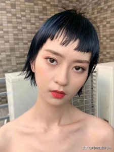 ​爆红的二次元发型 了解一下？