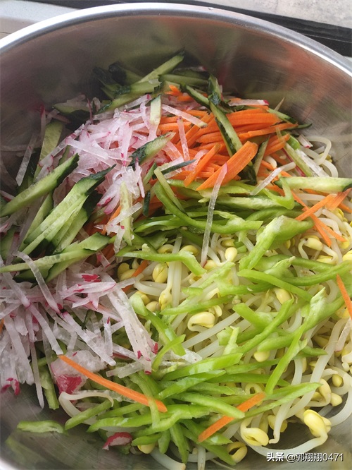 【凉拌小白菜，美味又可口】