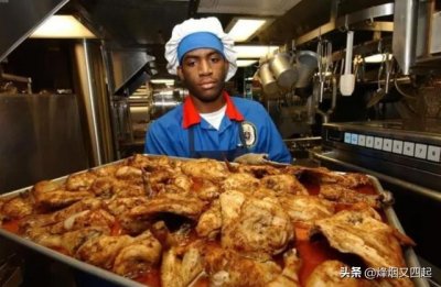 ​看看美军的伙食，再看看印度军人的伙食，就明白什么是差距了