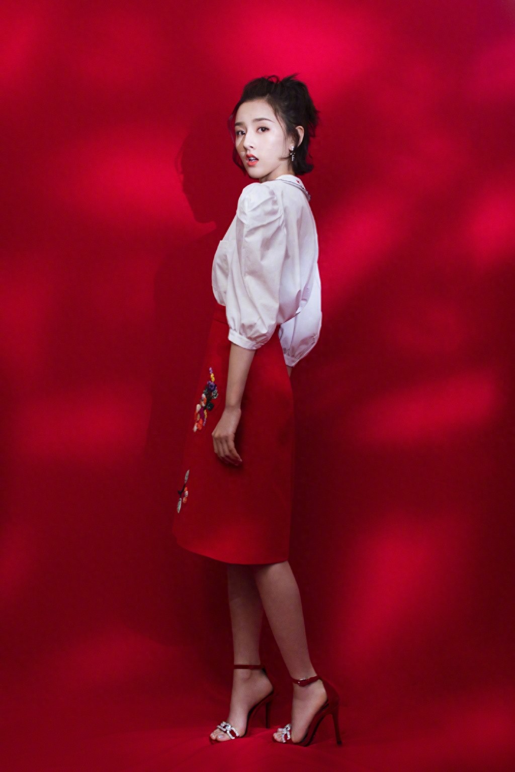 宋祖儿：青春俏丽美少女，就是闪闪惹人爱