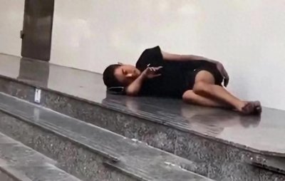 ​网红“手机王子”华强北彻底溃败沦为疯狂流浪汉的背后真相揭秘！