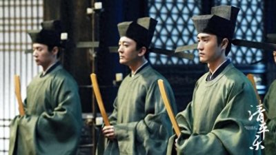 ​宋朝的官服是何如区分等级的，红衣 紫衣和青衣分别代表什么？